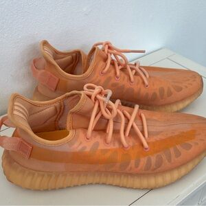 Yeezy 350 V2 Mono Clay